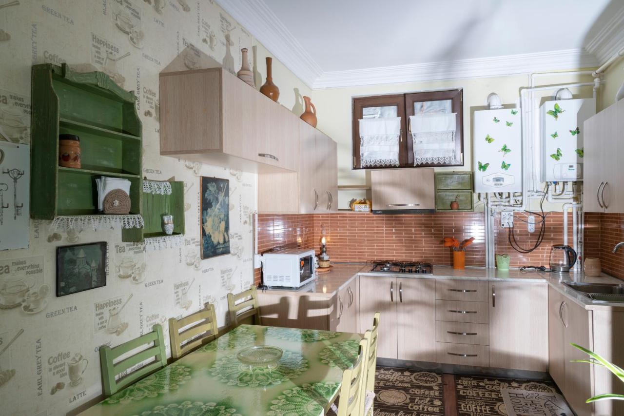 Elia Boutique Hostel & Apart-Hotel Tbilisi Exterior photo